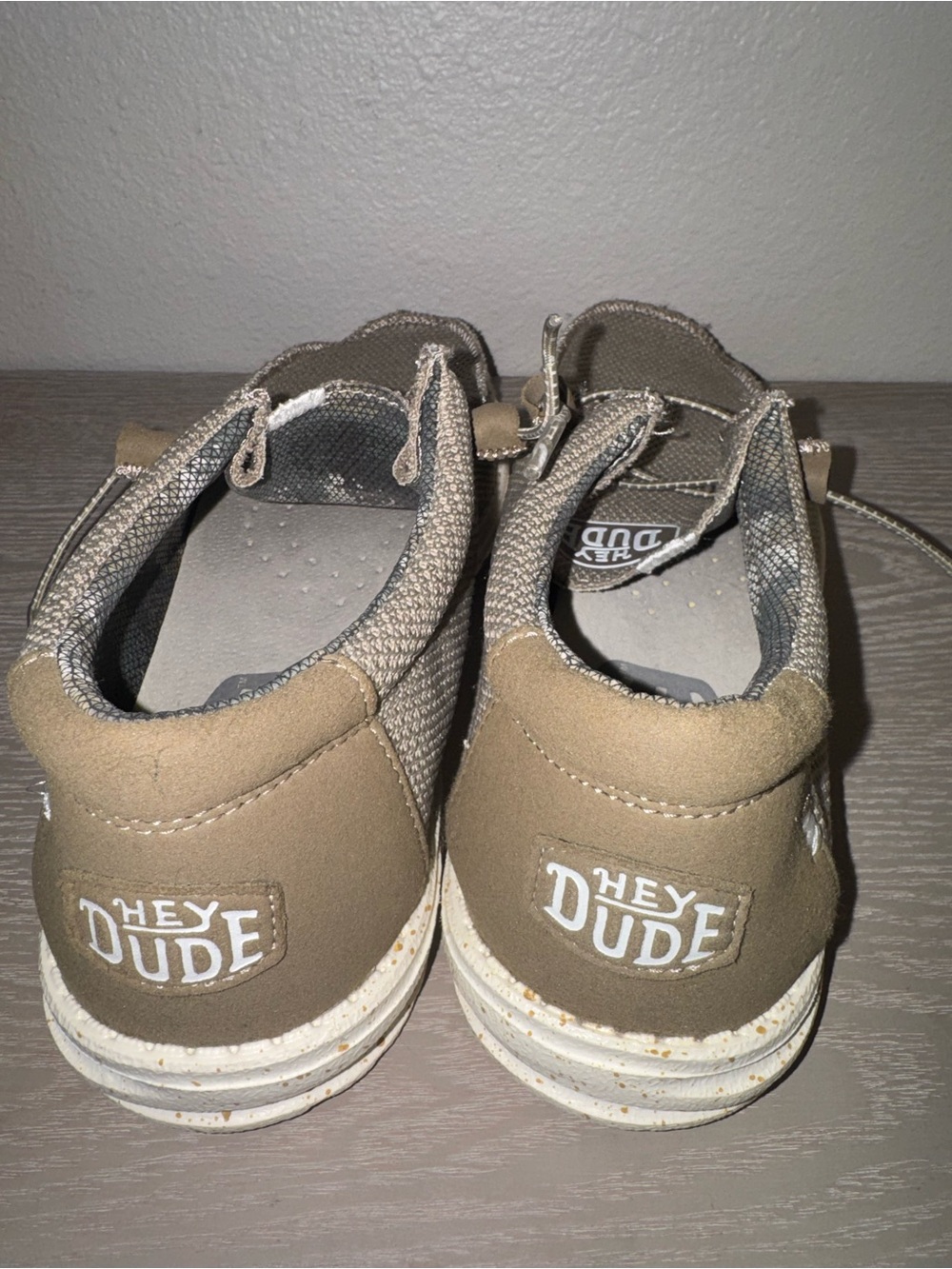 Hey Dude Men's Wally Sox Slip-On Shoe size M12 -tan - Picture 10 of 11
